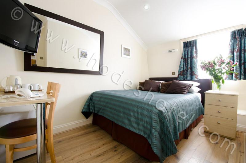 Номер Стандарт, Rhodes