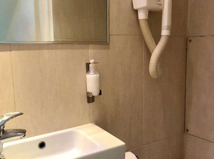 Номер Стандарт Индивидуальный, Rhodes