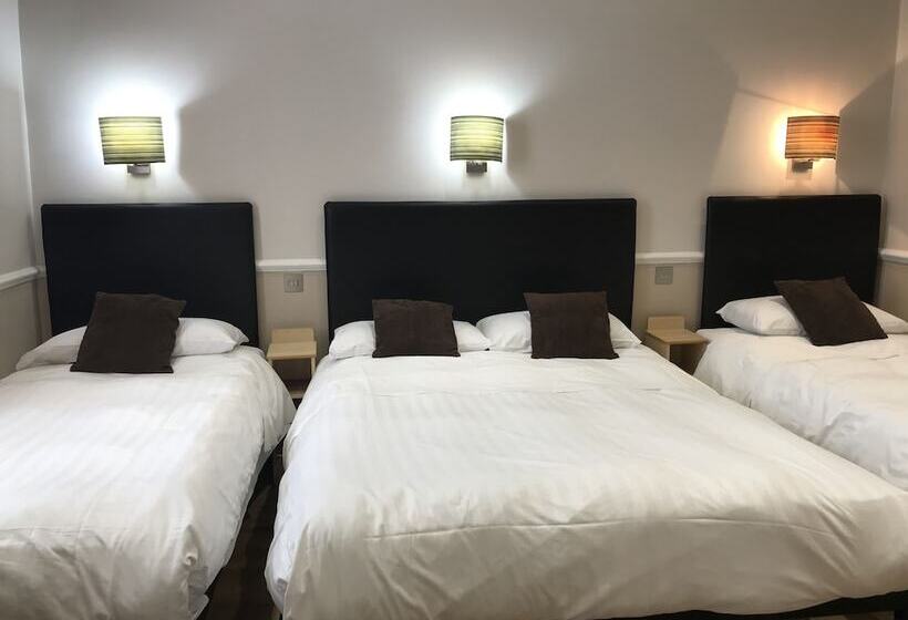 Четырехместный Номер Deluxe, Rhodes