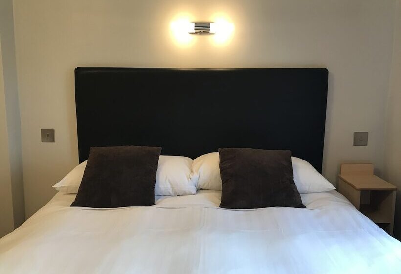 Четырехместный Номер Deluxe, Rhodes