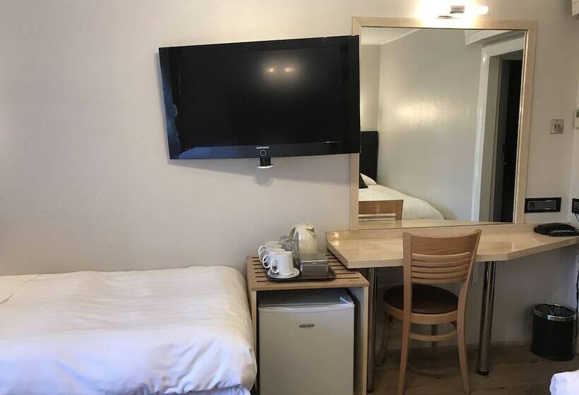 Четырехместный Номер Deluxe, Rhodes