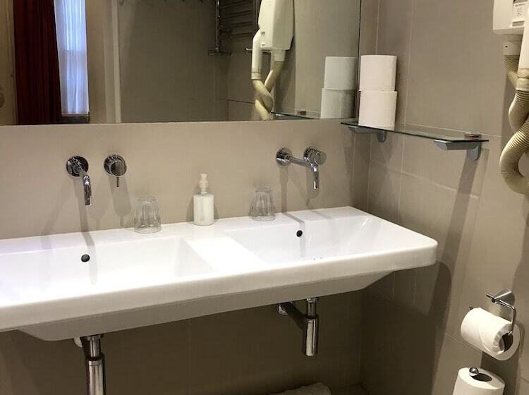 Семейный Номер, Rhodes