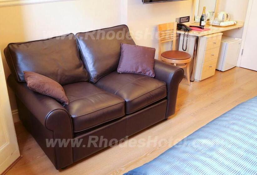 Четырехместный Номер Deluxe, Rhodes