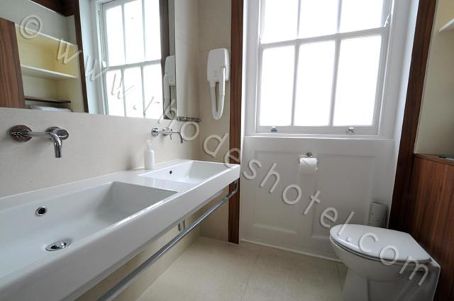 Четырехместный Номер Deluxe, Rhodes