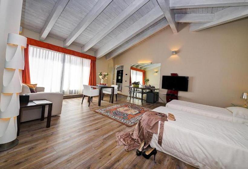 Suite with lake view, Ristorante Sogno