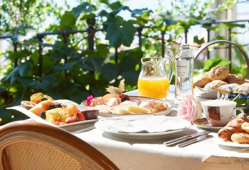 Suite with lake view, Ristorante Sogno