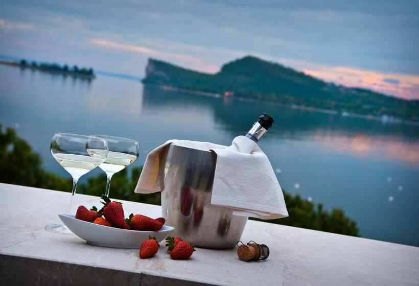 Suite with lake view, Ristorante Sogno