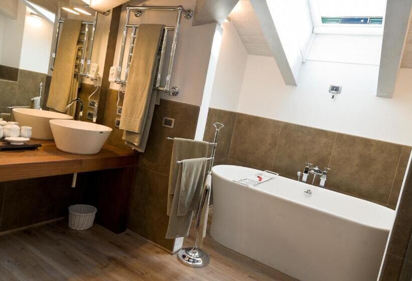 Suite with lake view, Ristorante Sogno