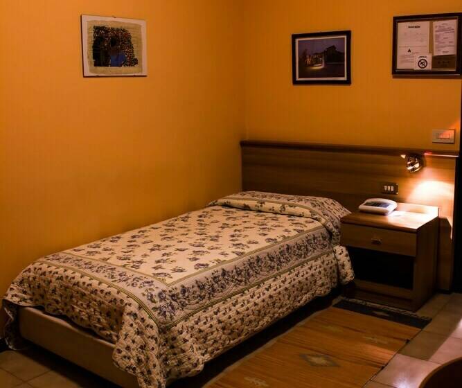 スーペリアシングルルーム, Salus