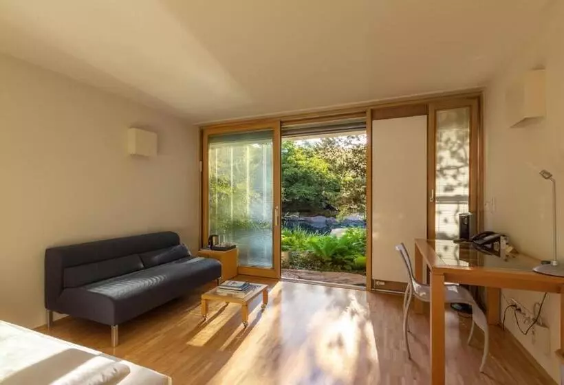 Suite, Schindlerhof