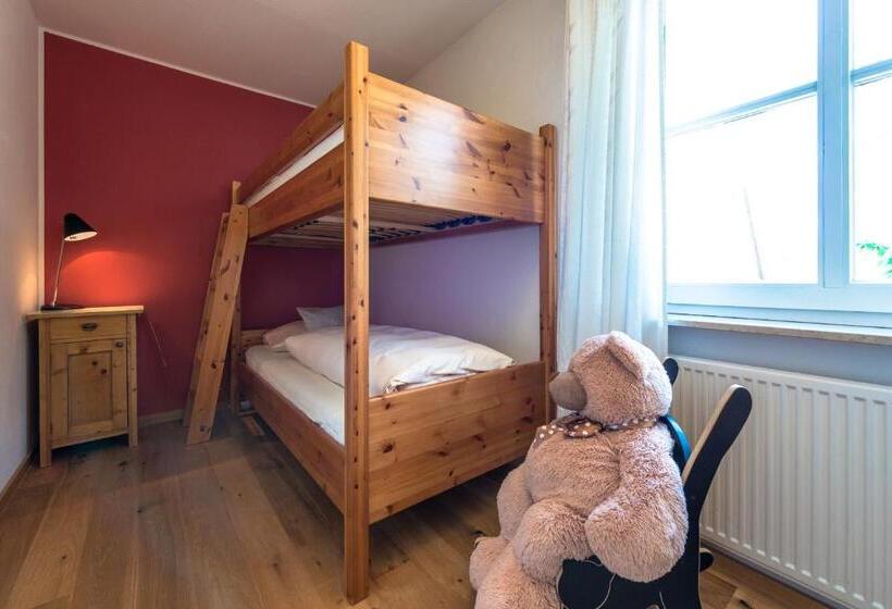 패밀리 룸, Schindlerhof