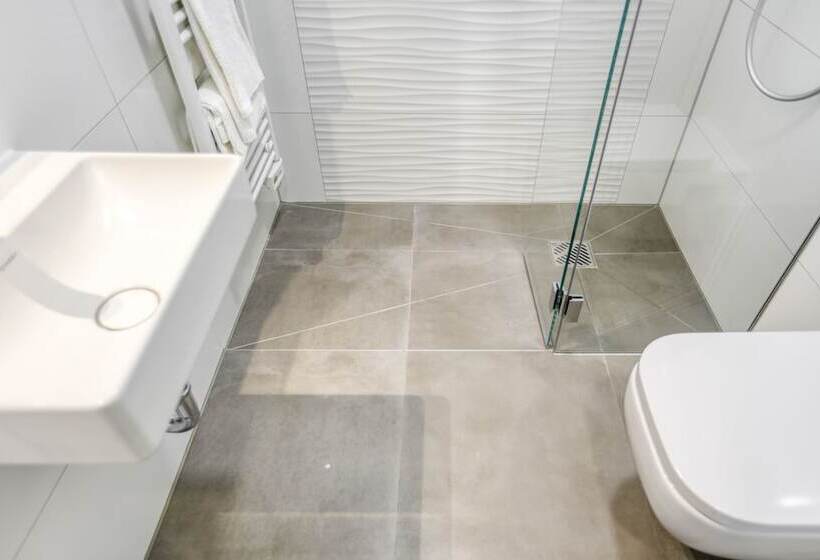 غرفة قياسية فردية, Smart Stay Hotel Station