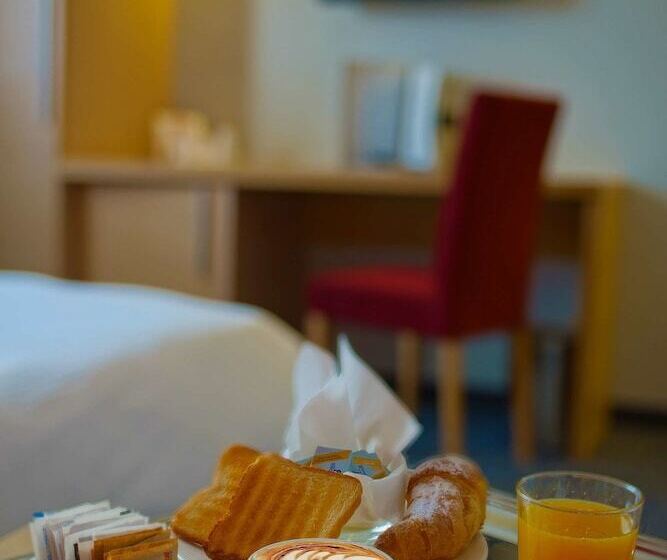 חדר סטנדרט יחיד, Sporting Cologno