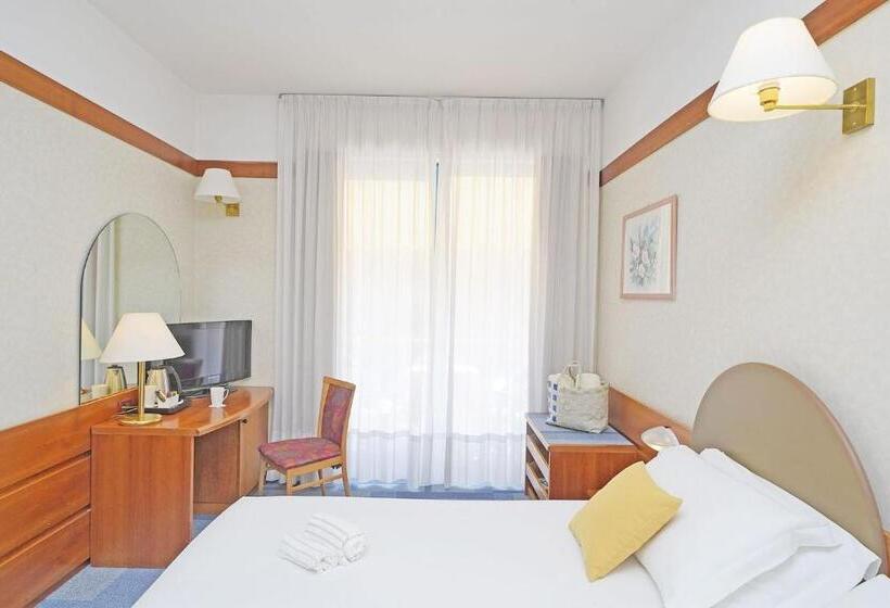 Comfort room with view, Sportsman