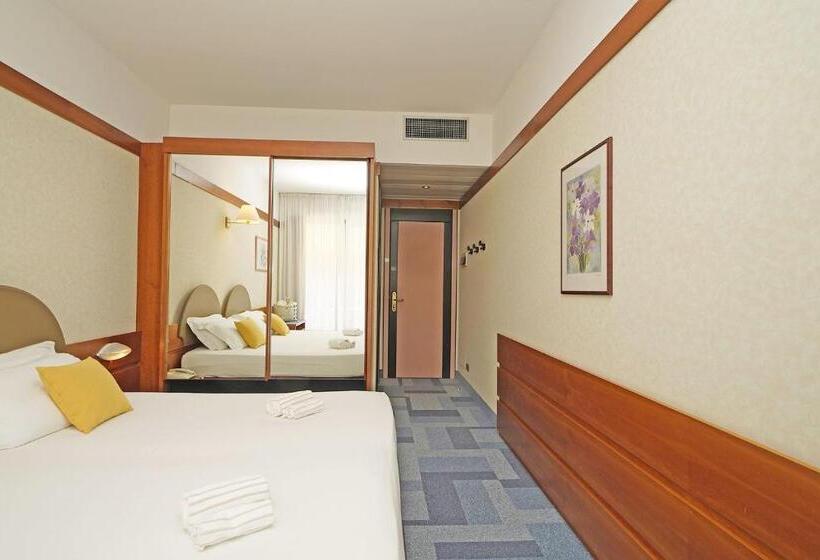 Comfort room with view, Sportsman