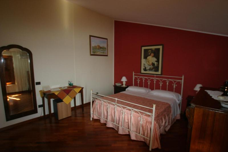 Номер Стандарт, Tavernola Locanda Di Campagna