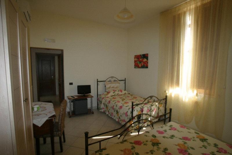 Номер Стандарт Трехместный, Tavernola Locanda Di Campagna