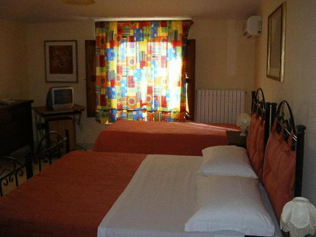 Четырехместный Номер Стандарт, Tavernola Locanda Di Campagna