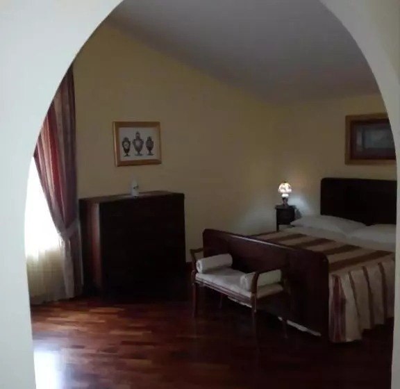 Juniorsviitti, Tavernola Locanda Di Campagna