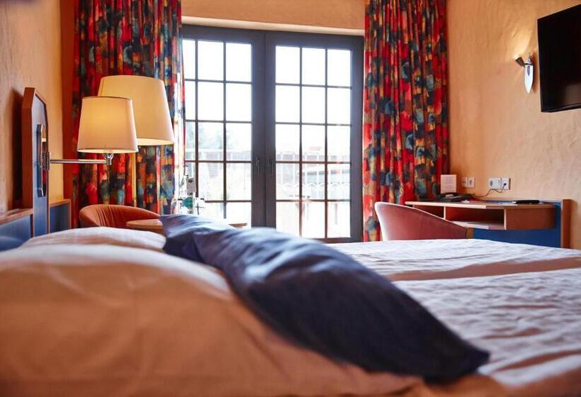 Номер Стандарт, Und Restaurant Bommersheim