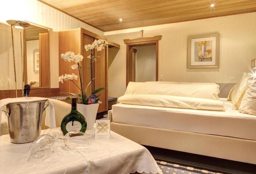 Номер Комфорт, Zum Wiesengrund