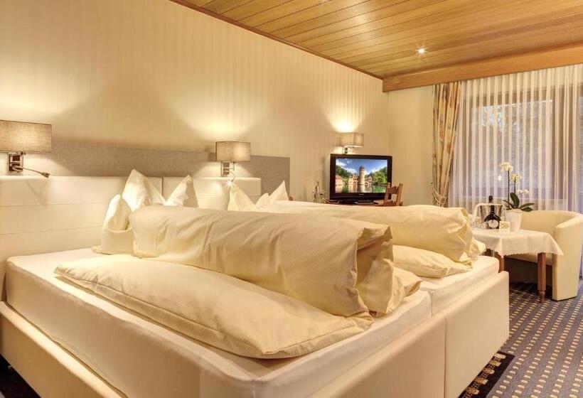 Номер Deluxe, Zum Wiesengrund