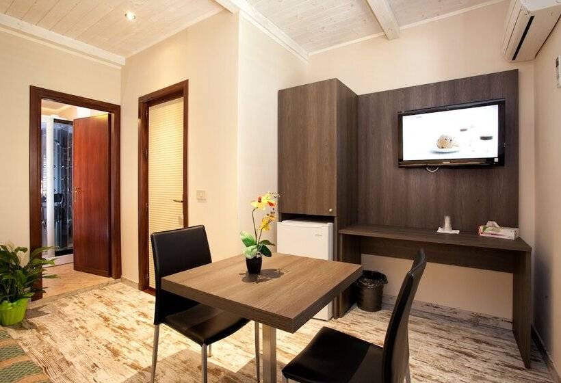 غرفة قياسية رباعية, Kunesias B&b