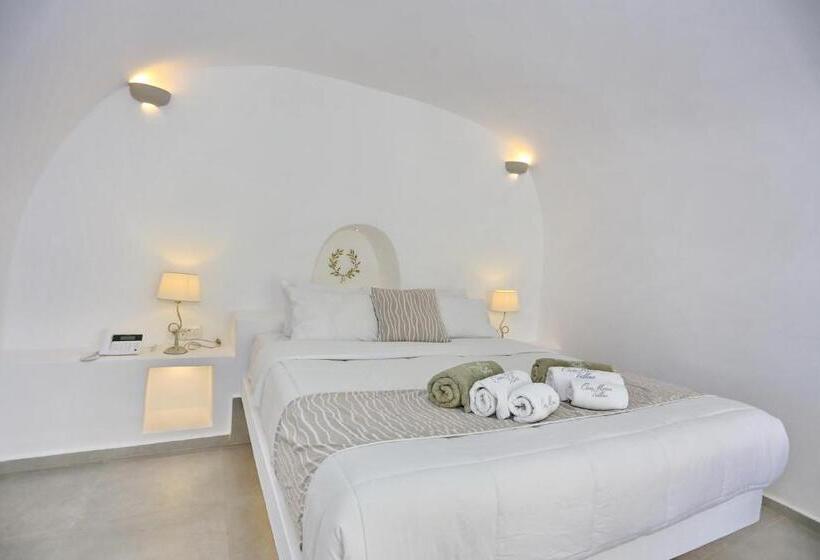 Superior studio with view, Oia Mare Villas