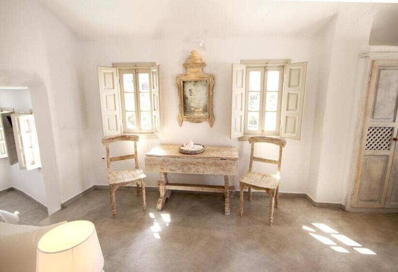 Superior studio with view, Oia Mare Villas