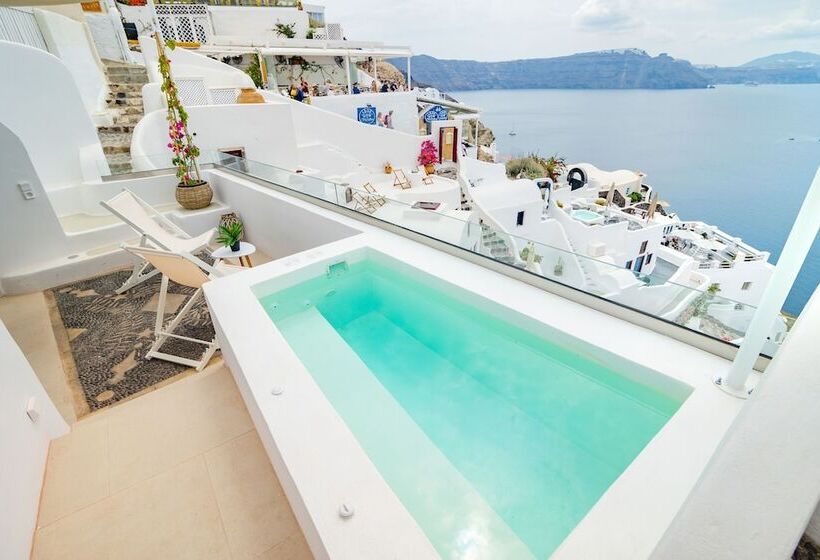 سوئیت با چشم‌انداز, Oia Mare Villas