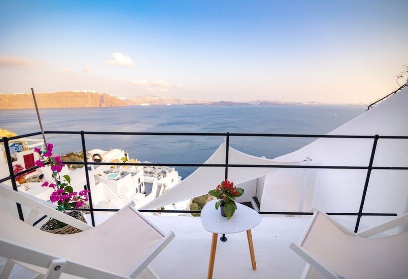 سوئیت با چشم‌انداز, Oia Mare Villas