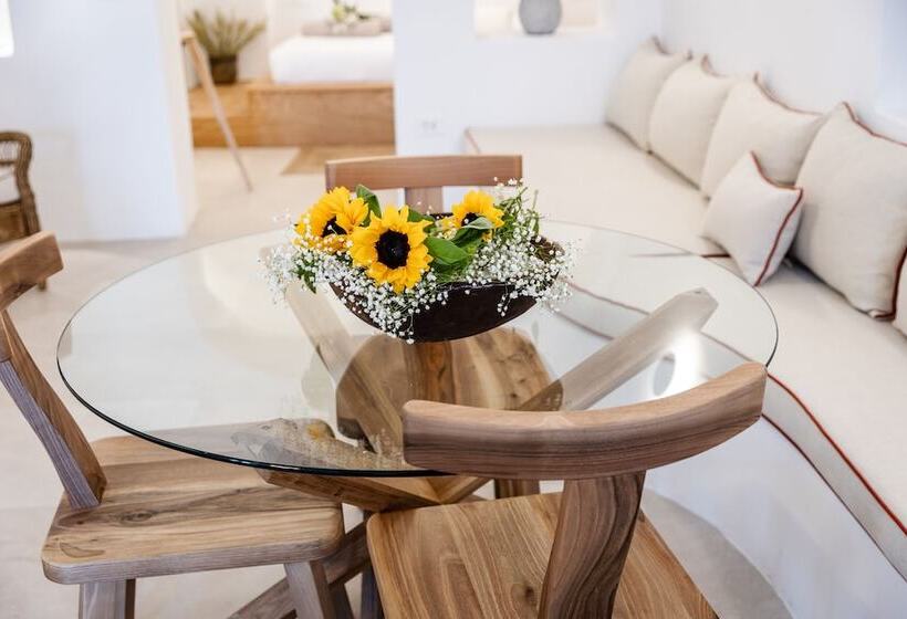 سوئیت با چشم‌انداز, Oia Mare Villas