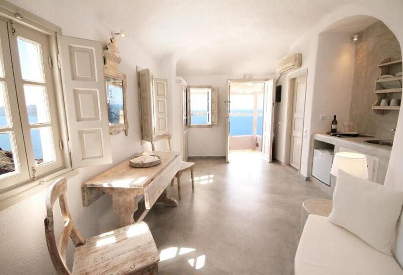 Superior studio with view, Oia Mare Villas