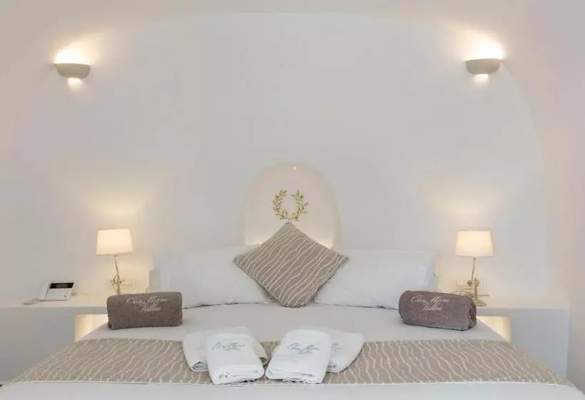 Superior studio with view, Oia Mare Villas
