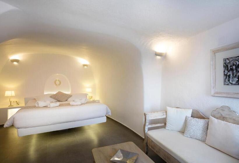 Superior studio with view, Oia Mare Villas