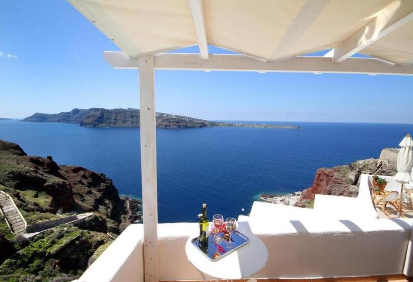 Superior studio with view, Oia Mare Villas