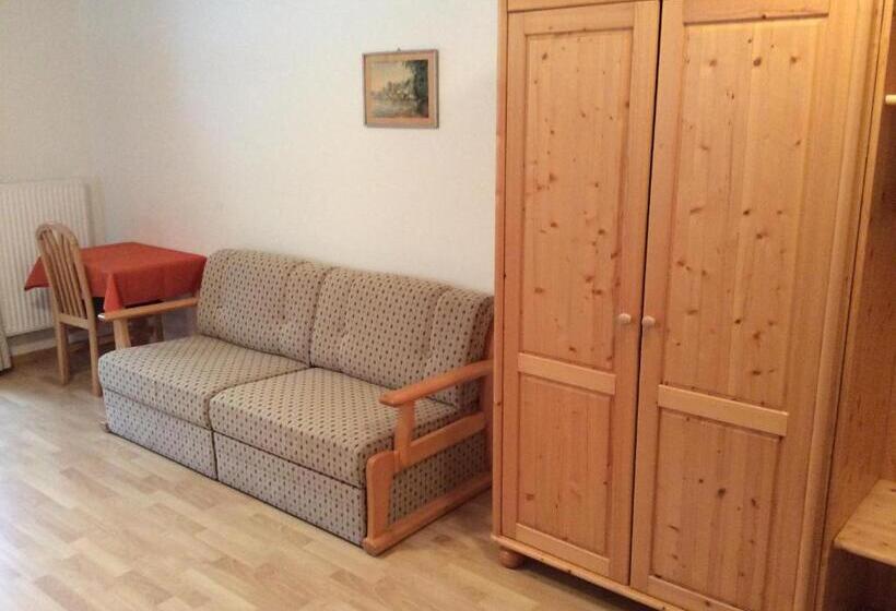 חדר סטנדרט לשלושה עם מרפסת, Residence Hauserhof