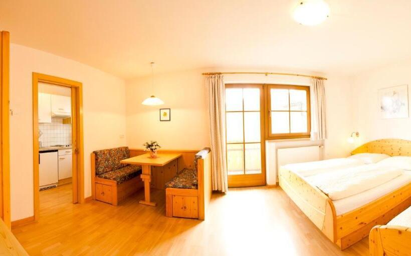 סטודיו סטנדרטי נוף לגינה, Residence Hauserhof