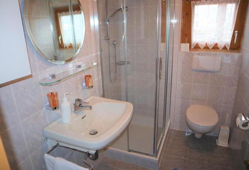 בקתת חדר, Residence Hauserhof