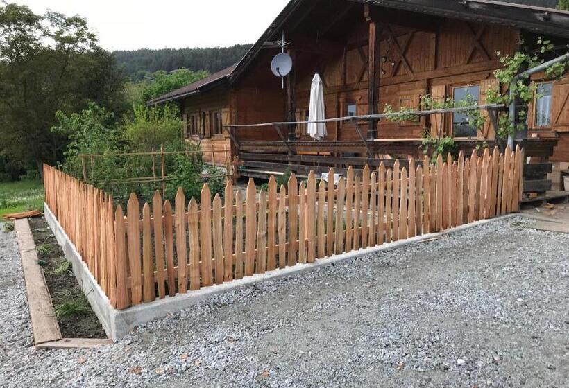 בקתת חדר, Residence Hauserhof