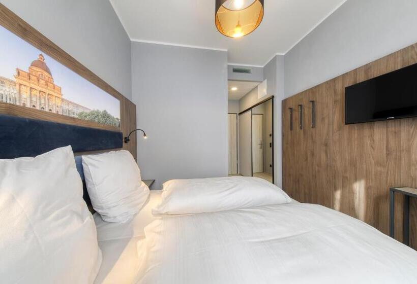 Номер Стандарт, Smart Stay Hotel Station