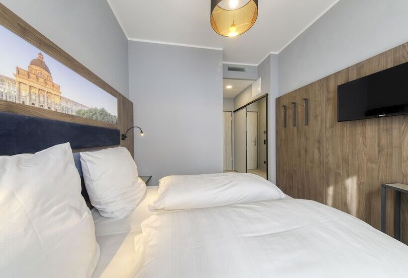 Номер Стандарт, Smart Stay Hotel Station