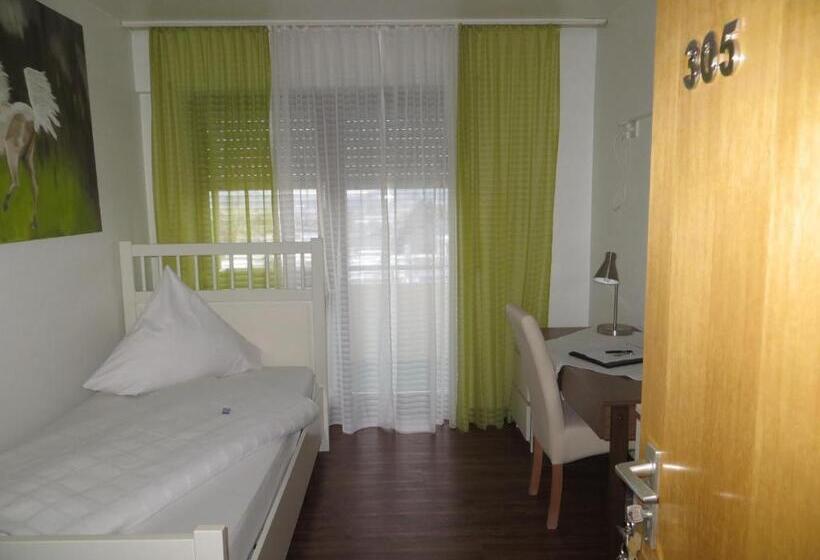 带阳台的标准单人间, Alka