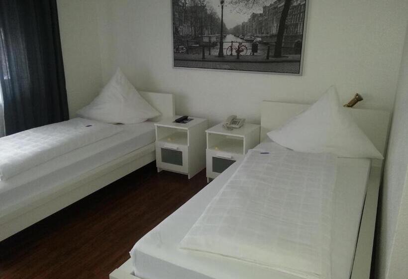 标准间带阳台, Alka