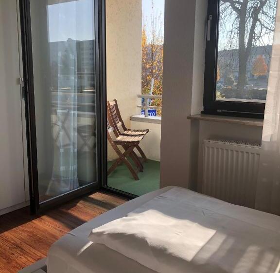 标准间带阳台, Alka