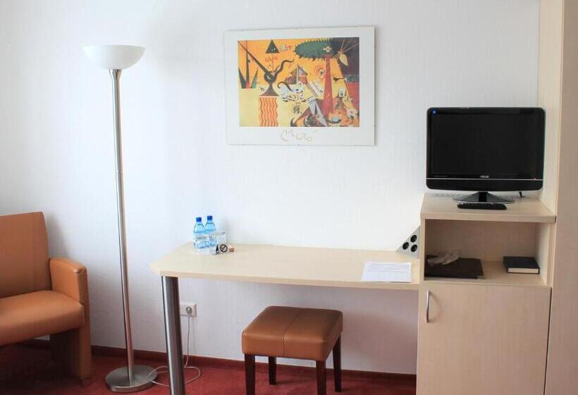 غرفة قياسية فردية, Am Bad