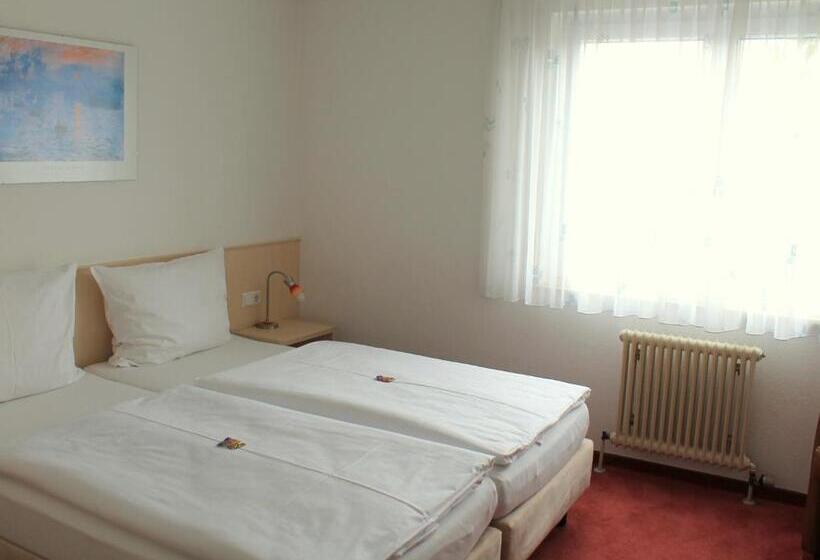 غرفة قياسية, Am Bad