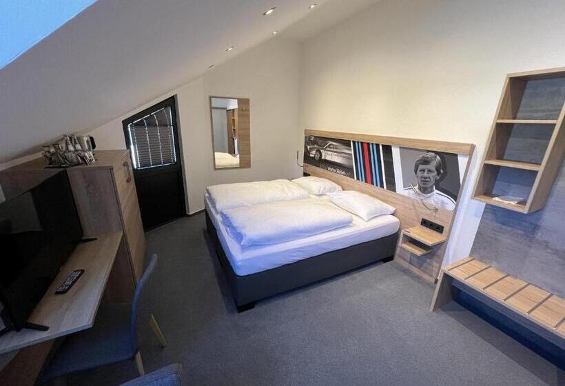 スタンダードトリプルルーム, Am Tiergarten