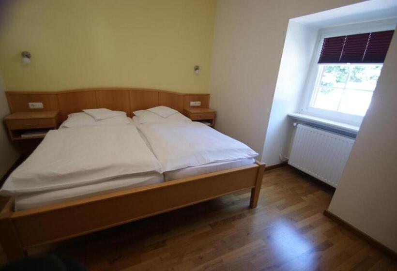 סוויטת ג'וניור, Bertricher Hof