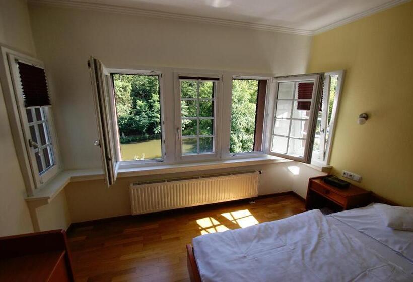 סוויטת ג'וניור, Bertricher Hof